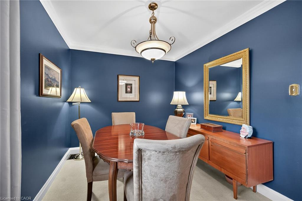 875 Garth Street, Hamilton, ON - Indoor Photo Showing Dining Room