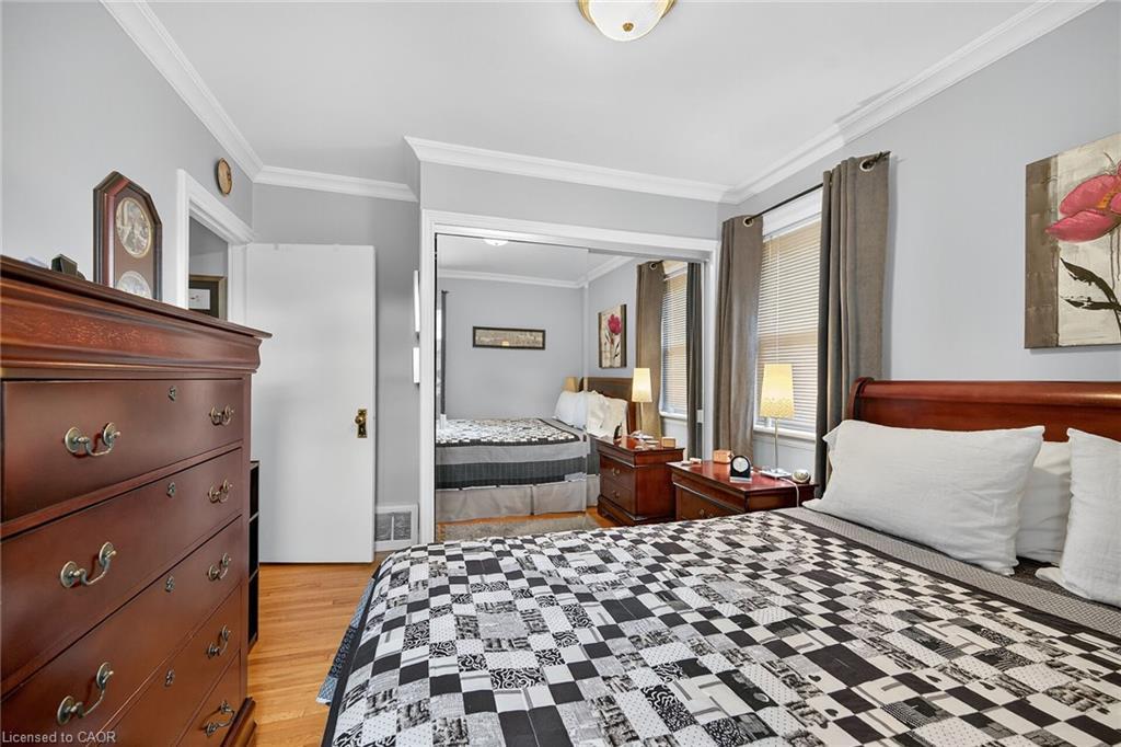 875 Garth Street, Hamilton, ON - Indoor Photo Showing Bedroom