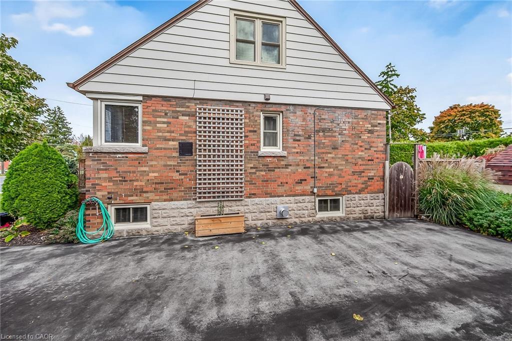 875 Garth Street, Hamilton, ON - Outdoor With Exterior