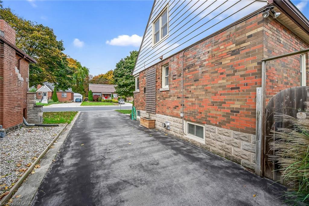 875 Garth Street, Hamilton, ON - Outdoor