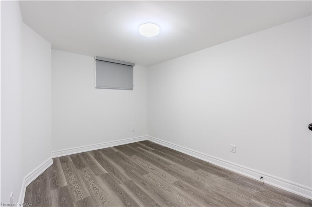 Lower-16 Doreen Court, Hamilton, ON - Indoor Photo Showing Other Room