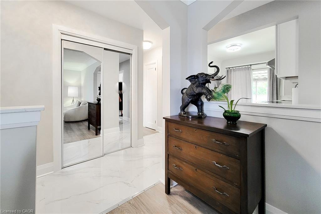 103 East 45Th Street, Hamilton, ON - Indoor Photo Showing Other Room