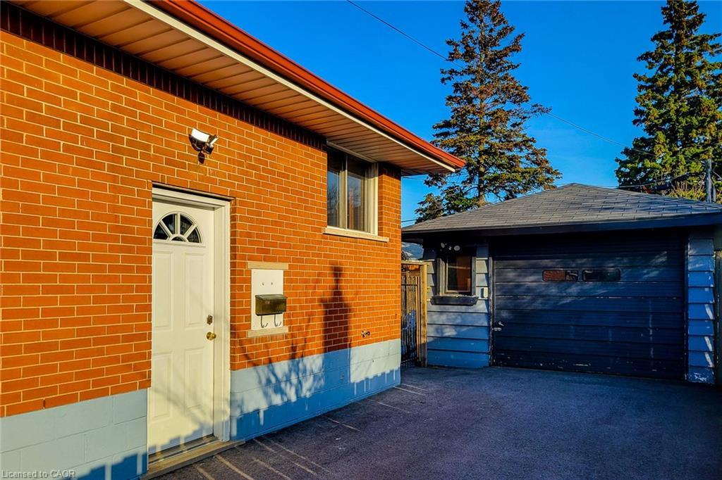 103 East 45Th Street, Hamilton, ON - Outdoor With Exterior