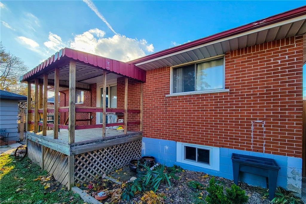 103 East 45Th Street, Hamilton, ON - Outdoor With Deck Patio Veranda