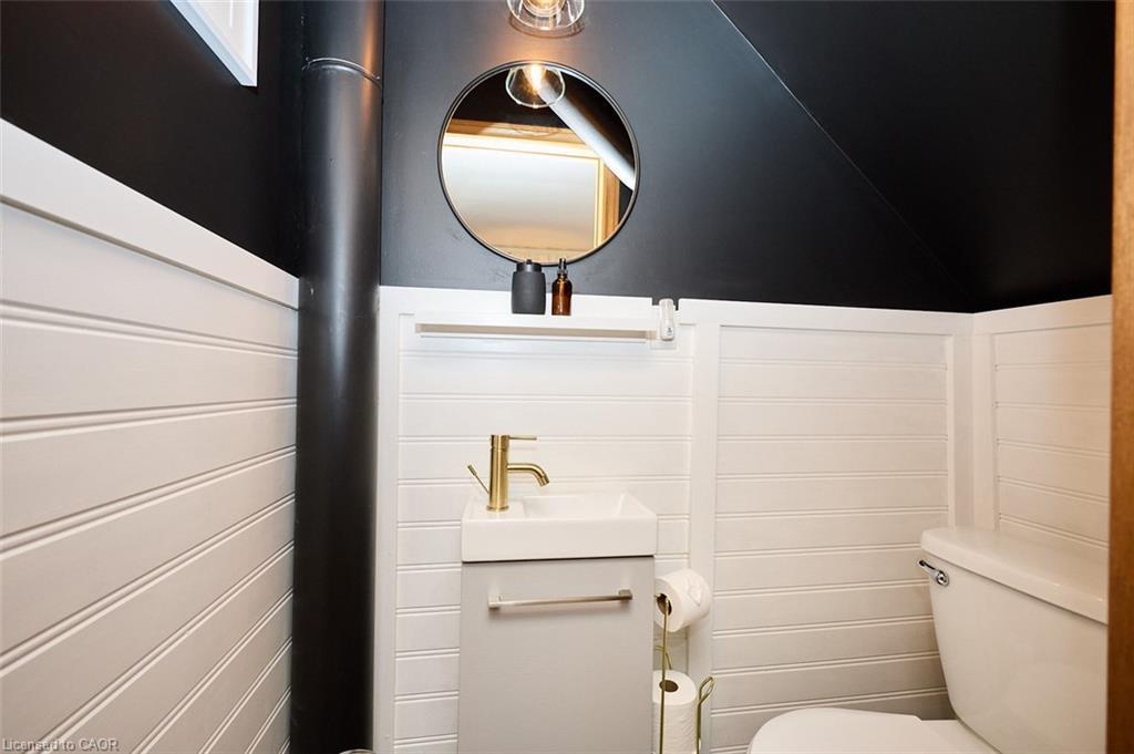 312 Clarence Street, Port Colborne, ON - Indoor Photo Showing Bathroom