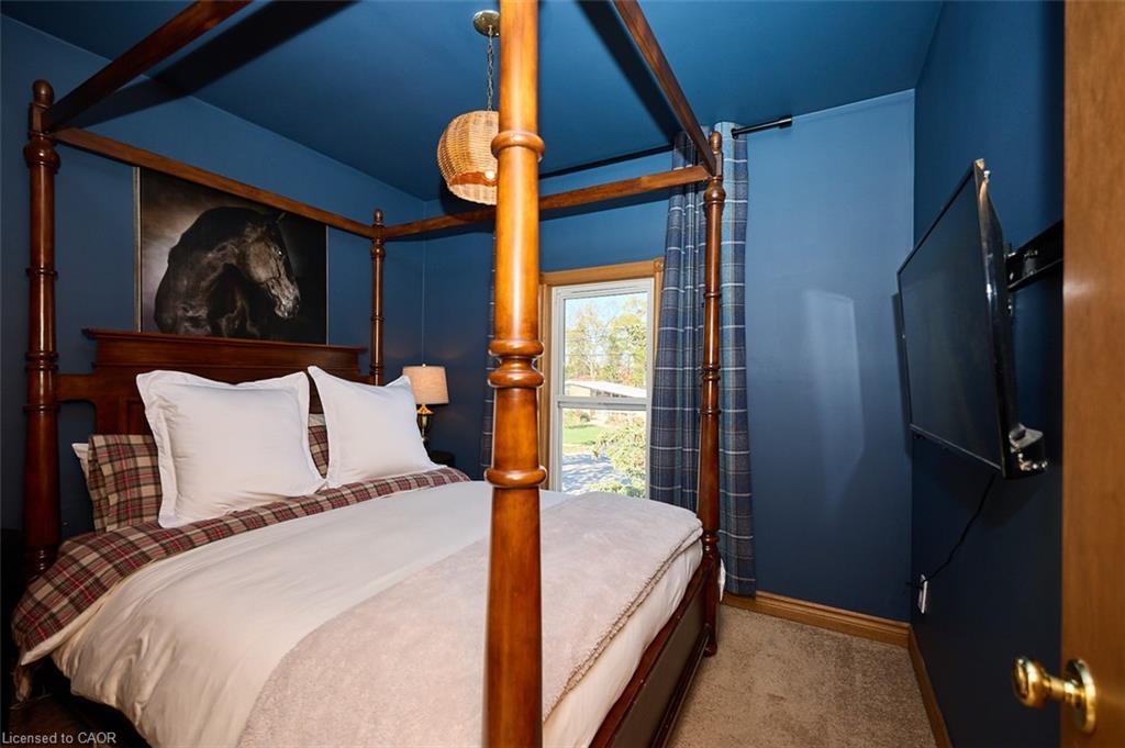 312 Clarence Street, Port Colborne, ON - Indoor Photo Showing Bedroom