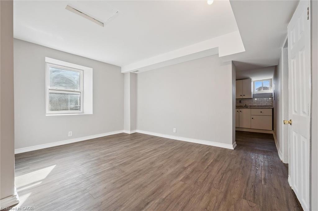 2C-906 King Street E, Cambridge, ON - Indoor Photo Showing Other Room