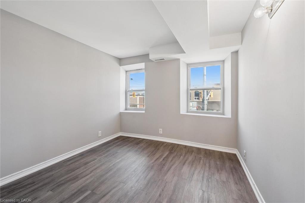 2C-906 King Street E, Cambridge, ON - Indoor Photo Showing Other Room