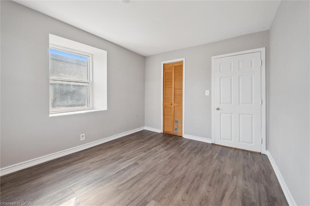 2C-906 King Street E, Cambridge, ON - Indoor Photo Showing Other Room