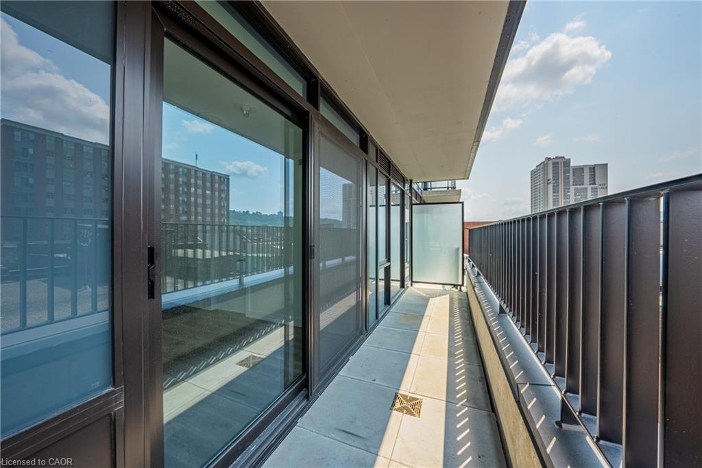 511-1 Jarvis Street, Hamilton, ON - Outdoor With Balcony With Exterior