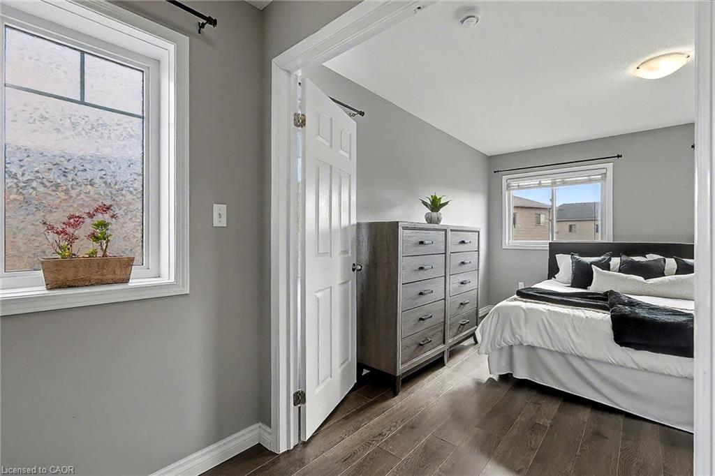 47-750 Lawrence Street, Cambridge, ON - Indoor Photo Showing Bedroom