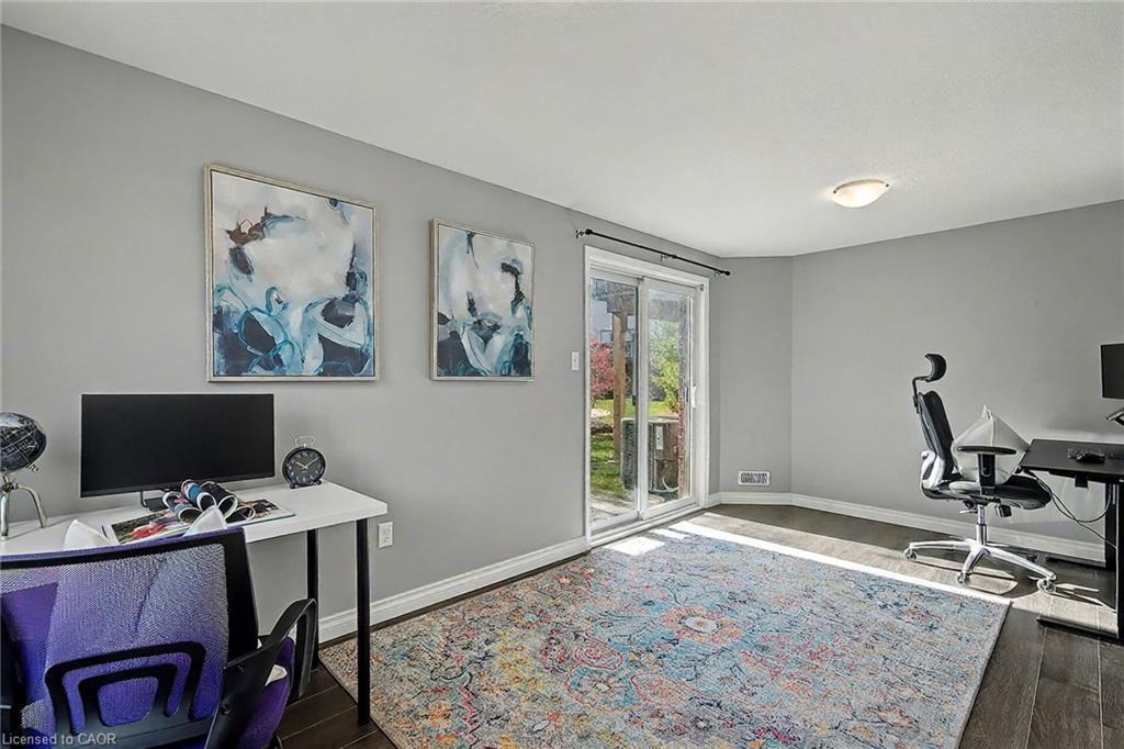 47-750 Lawrence Street, Cambridge, ON - Indoor Photo Showing Office