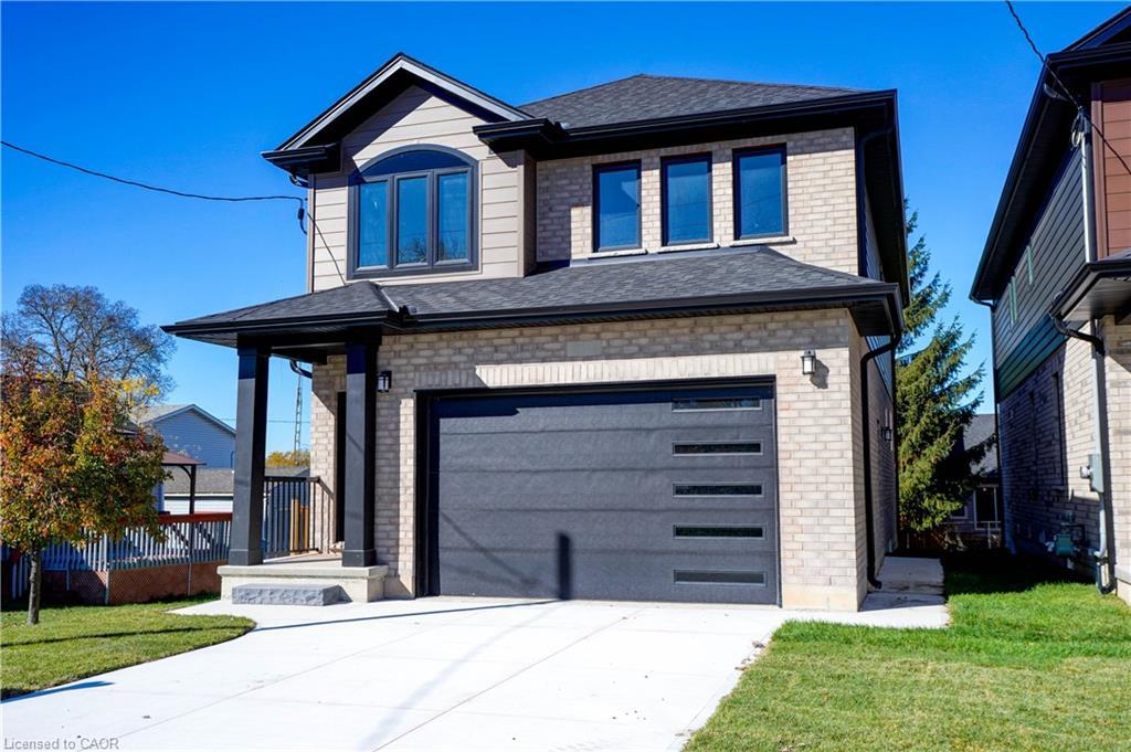 256 King Street, Ingersoll, ON - Outdoor With Facade