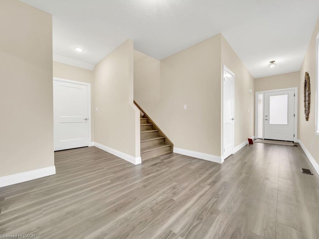 256 King Street, Ingersoll, ON - Indoor Photo Showing Other Room