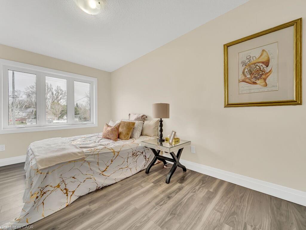 256 King Street, Ingersoll, ON - Indoor Photo Showing Bedroom