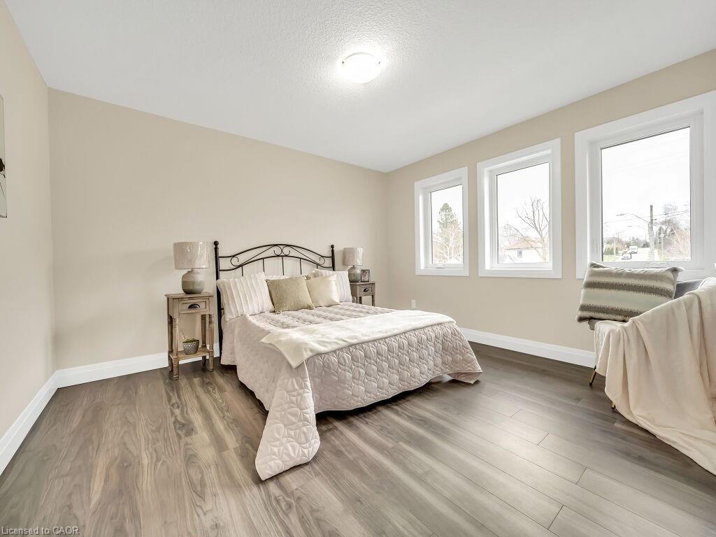 256 King Street, Ingersoll, ON - Indoor Photo Showing Bedroom
