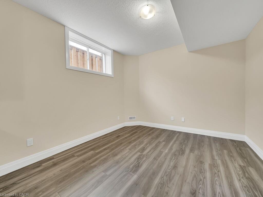 256 King Street, Ingersoll, ON - Indoor Photo Showing Other Room