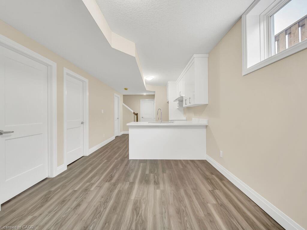 256 King Street, Ingersoll, ON - Indoor Photo Showing Other Room