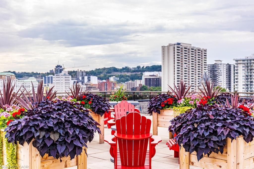 613-66 Bay Street S, Hamilton, ON - Outdoor With View