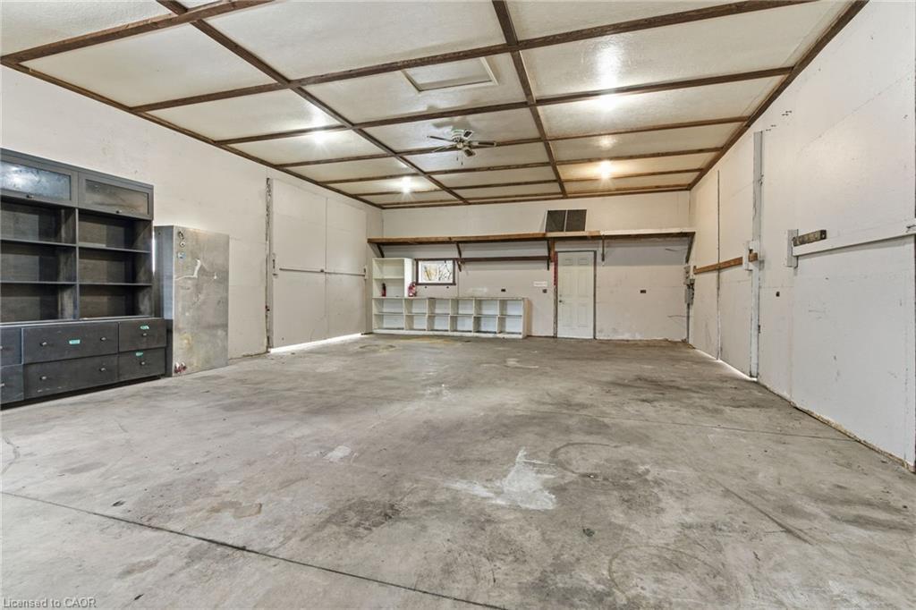 797 Highway 6, Haldimand, ON - Indoor Photo Showing Garage