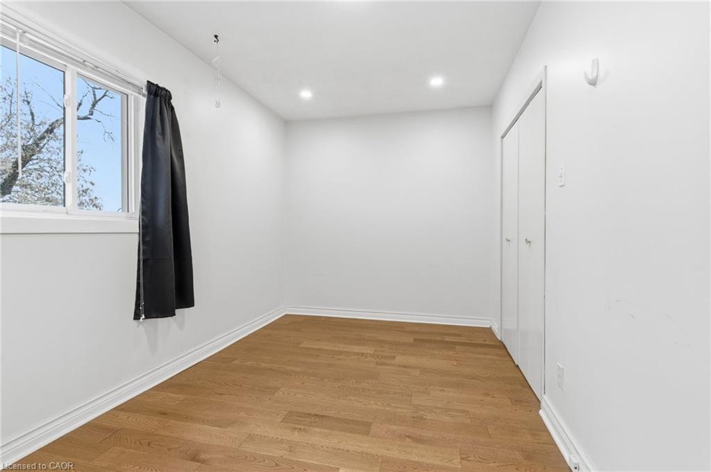 797 Highway 6, Haldimand, ON - Indoor Photo Showing Other Room