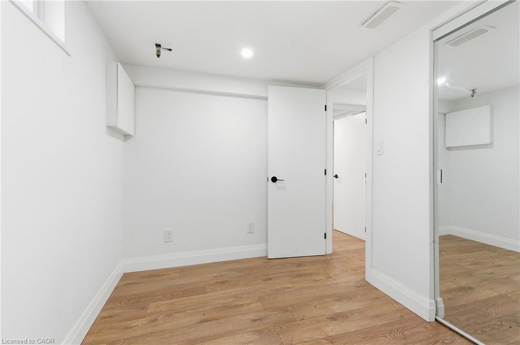 797 Highway 6, Haldimand, ON - Indoor Photo Showing Other Room