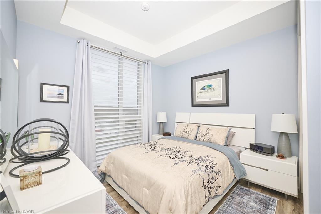 1807-385 Winston Road, Grimsby, ON - Indoor Photo Showing Bedroom