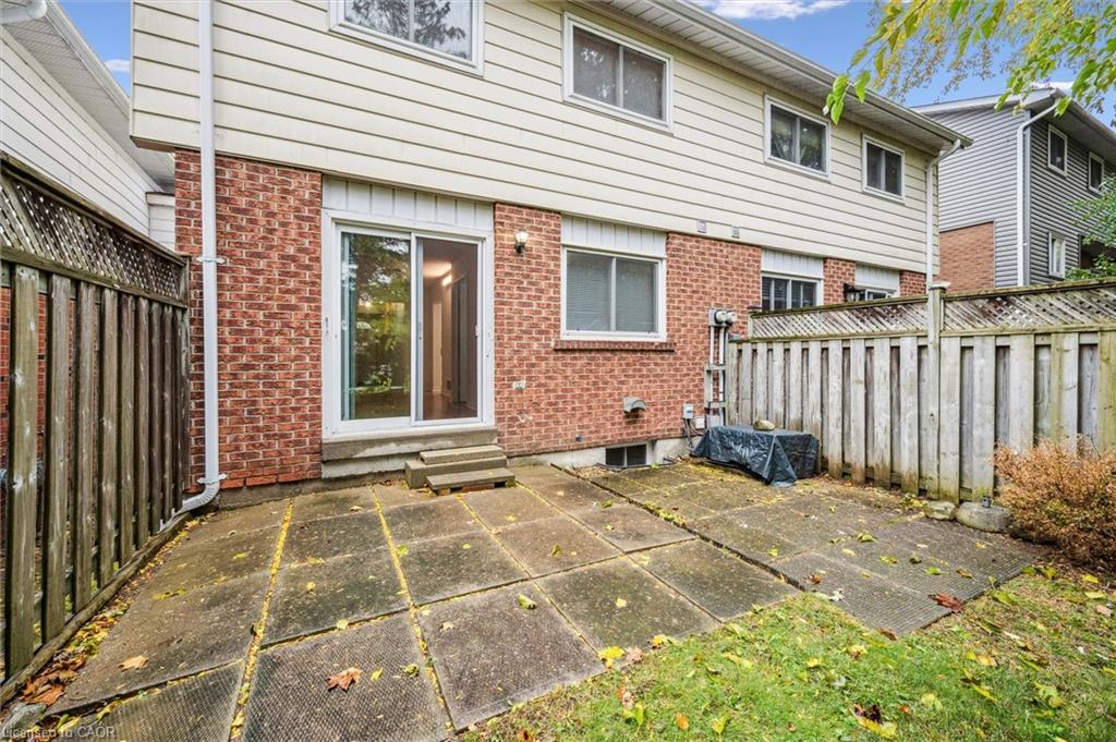 E-301 Bluevale Street N, Waterloo, ON - Outdoor With Exterior