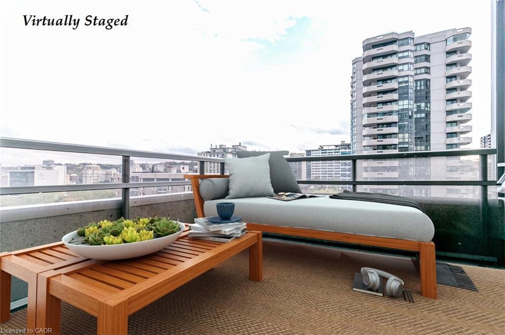 801-150 Main Street W, Hamilton, ON - Outdoor