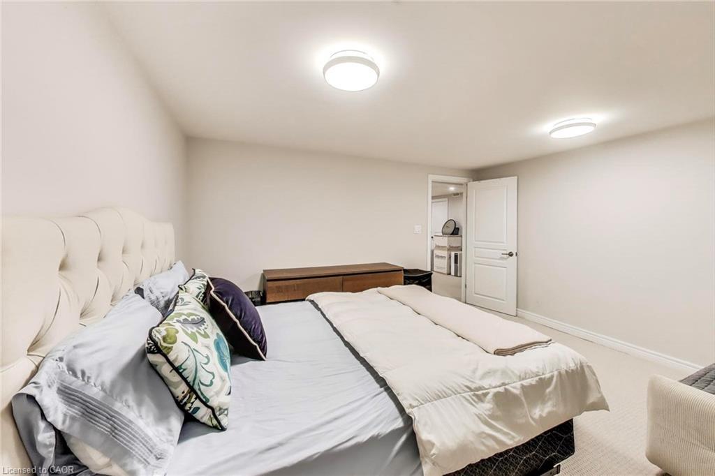9-484 Millen Road, Stoney Creek, ON - Indoor Photo Showing Bedroom