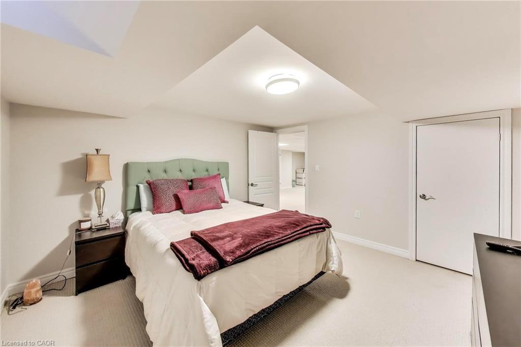 9-484 Millen Road, Stoney Creek, ON - Indoor Photo Showing Bedroom