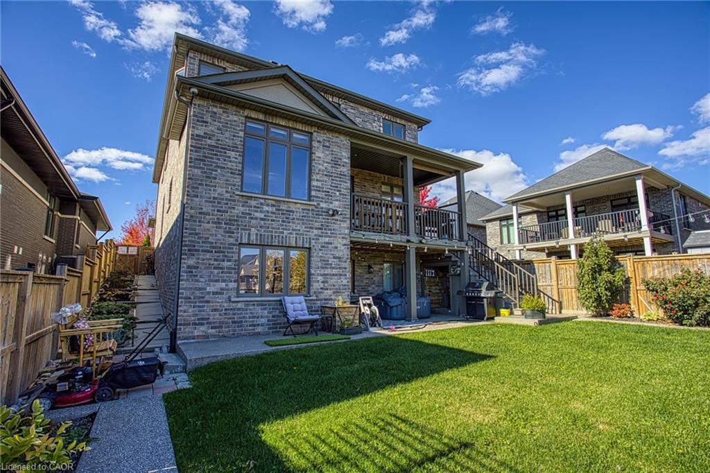 90 Days Avenue, Thorold, ON - Outdoor With Deck Patio Veranda