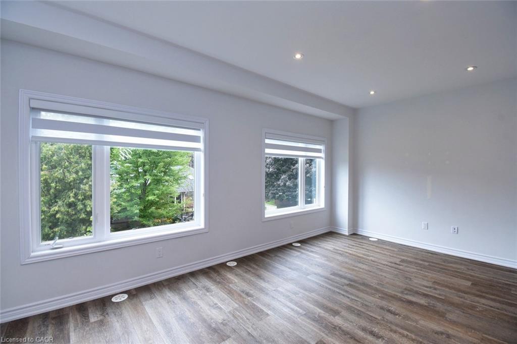 4-187 Wilson Street W, Ancaster, ON - Indoor Photo Showing Other Room