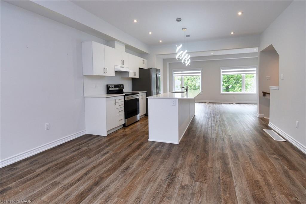 4-187 Wilson Street W, Ancaster, ON - Indoor Photo Showing Kitchen