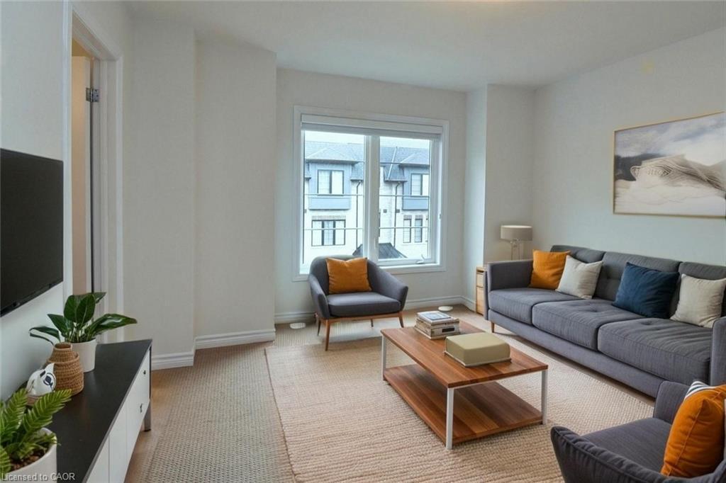 4-187 Wilson Street W, Ancaster, ON - Indoor Photo Showing Living Room