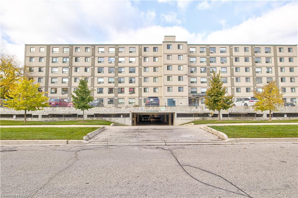 104-18 Holborn Court, Kitchener, ON - Outdoor With Facade