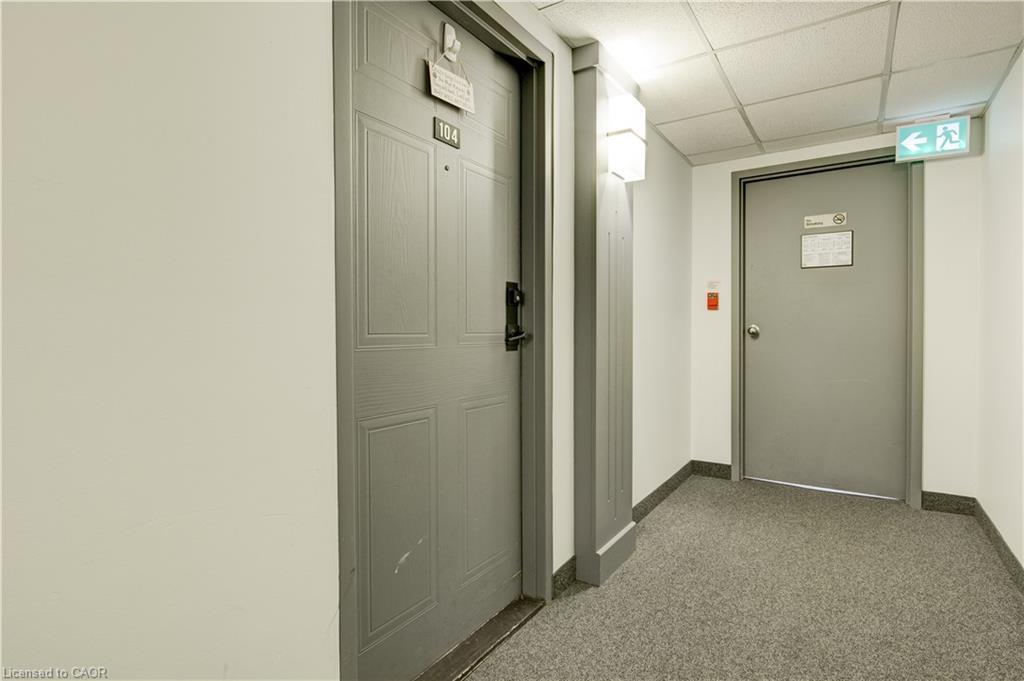 104-18 Holborn Court, Kitchener, ON - Indoor Photo Showing Other Room