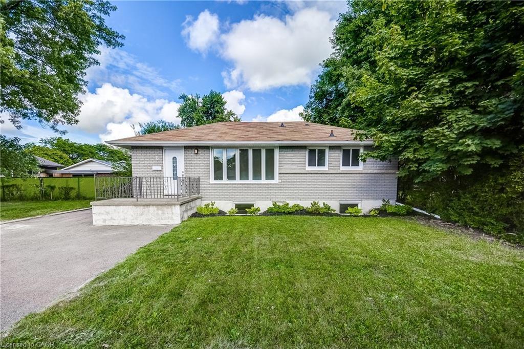 8 Glengarry Road, St. Catharines, ON - Outdoor With Deck Patio Veranda