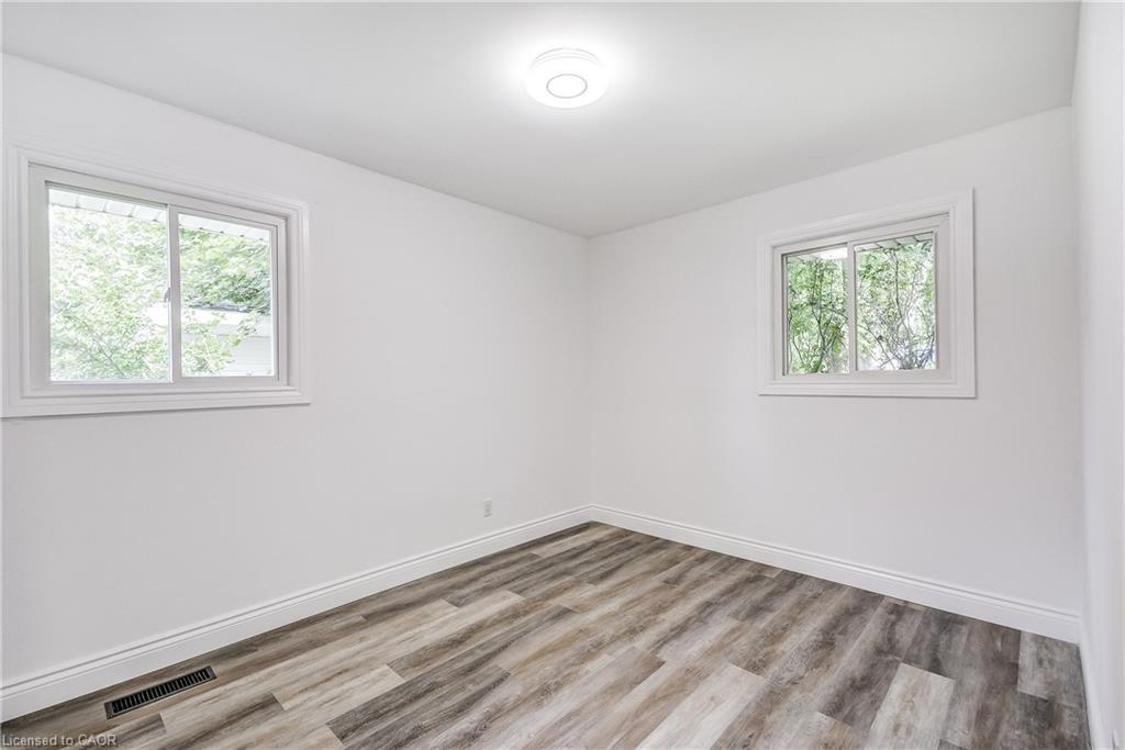 8 Glengarry Road, St. Catharines, ON - Indoor Photo Showing Other Room