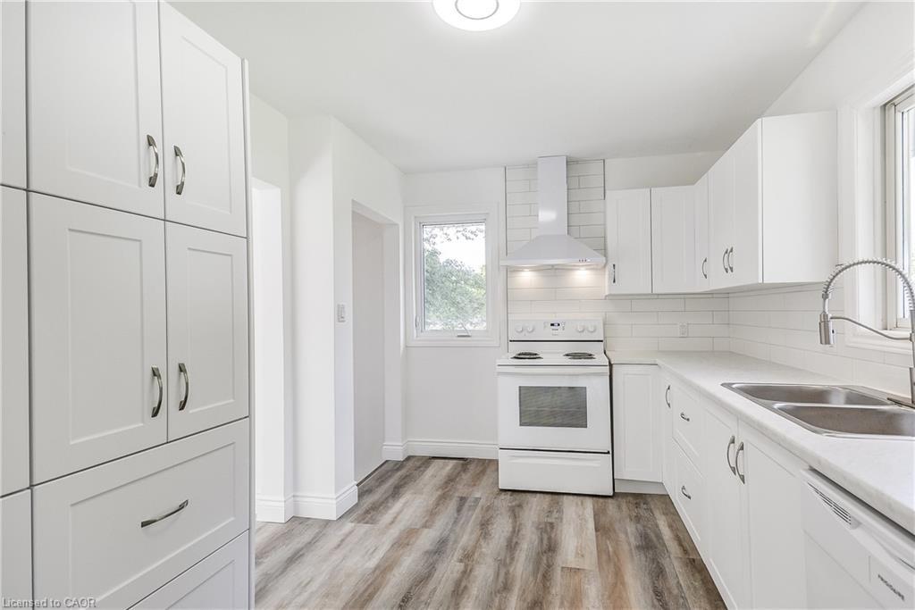 8 Glengarry Road, St. Catharines, ON - Indoor Photo Showing Kitchen With Double Sink