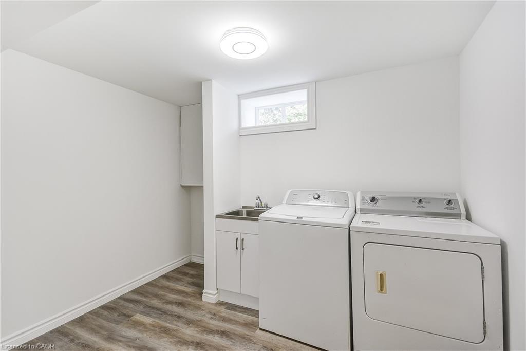 8 Glengarry Road, St. Catharines, ON - Indoor Photo Showing Laundry Room