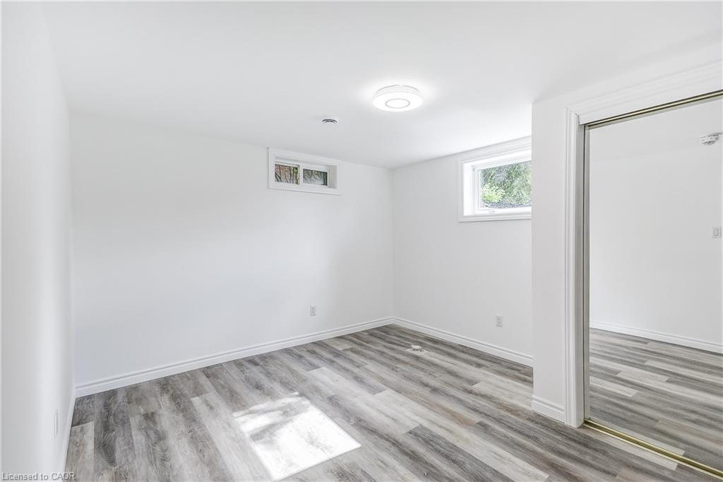 8 Glengarry Road, St. Catharines, ON - Indoor Photo Showing Other Room