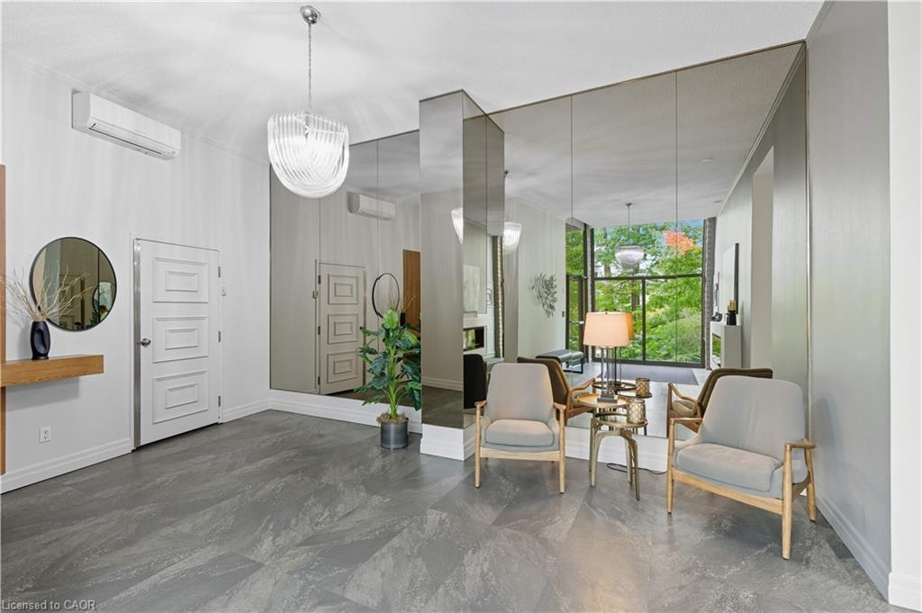 702-20 Berkley Road, Cambridge, ON - Indoor Photo Showing Other Room