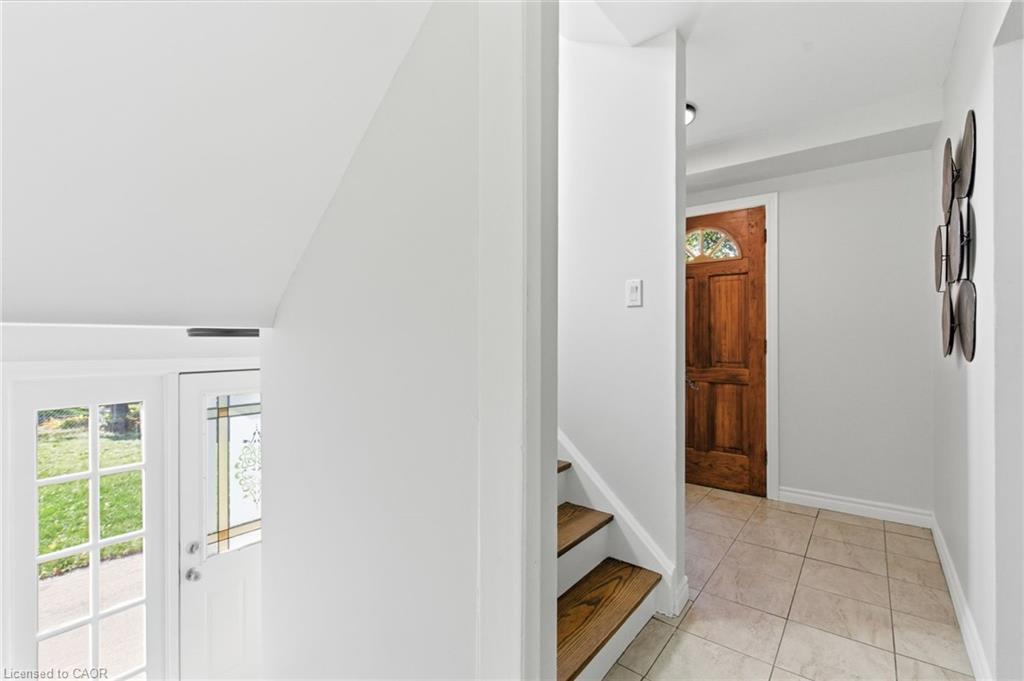 4502 Bennett Road, Burlington, ON - Indoor Photo Showing Other Room