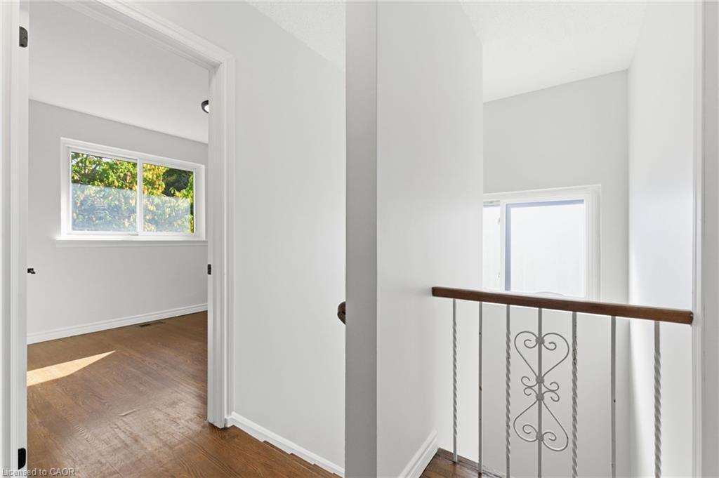 4502 Bennett Road, Burlington, ON - Indoor Photo Showing Other Room