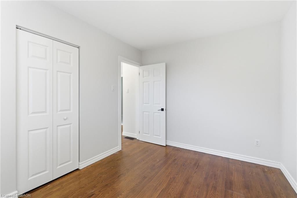 4502 Bennett Road, Burlington, ON - Indoor Photo Showing Other Room