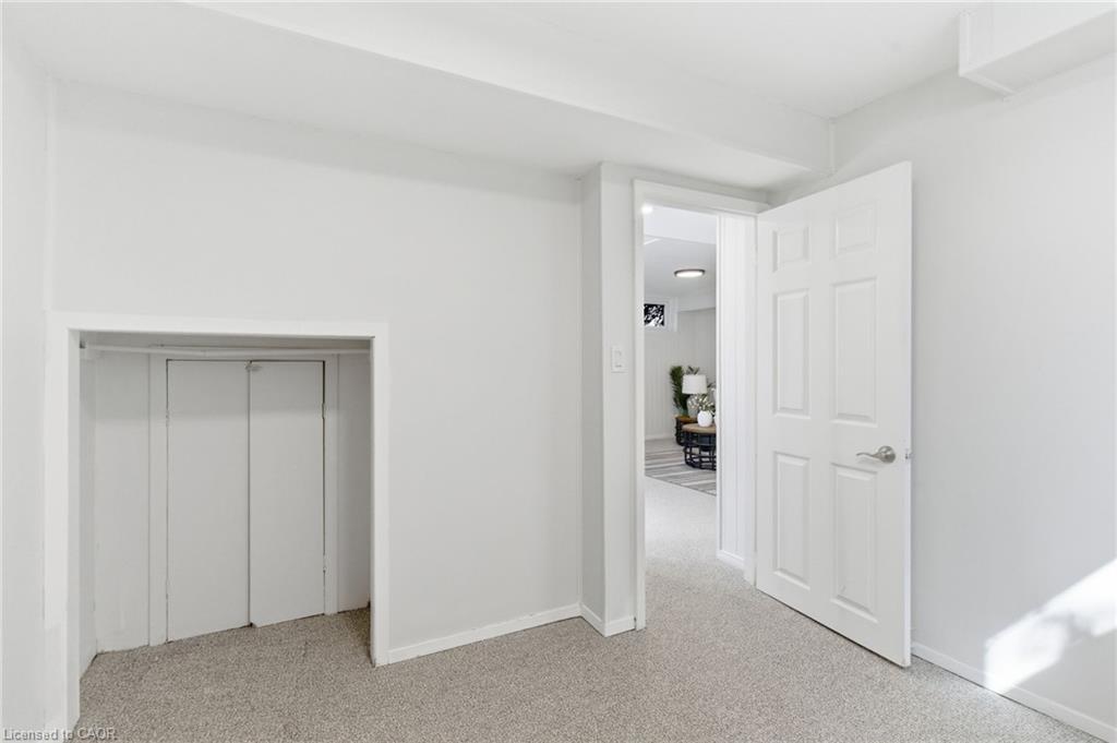 4502 Bennett Road, Burlington, ON - Indoor