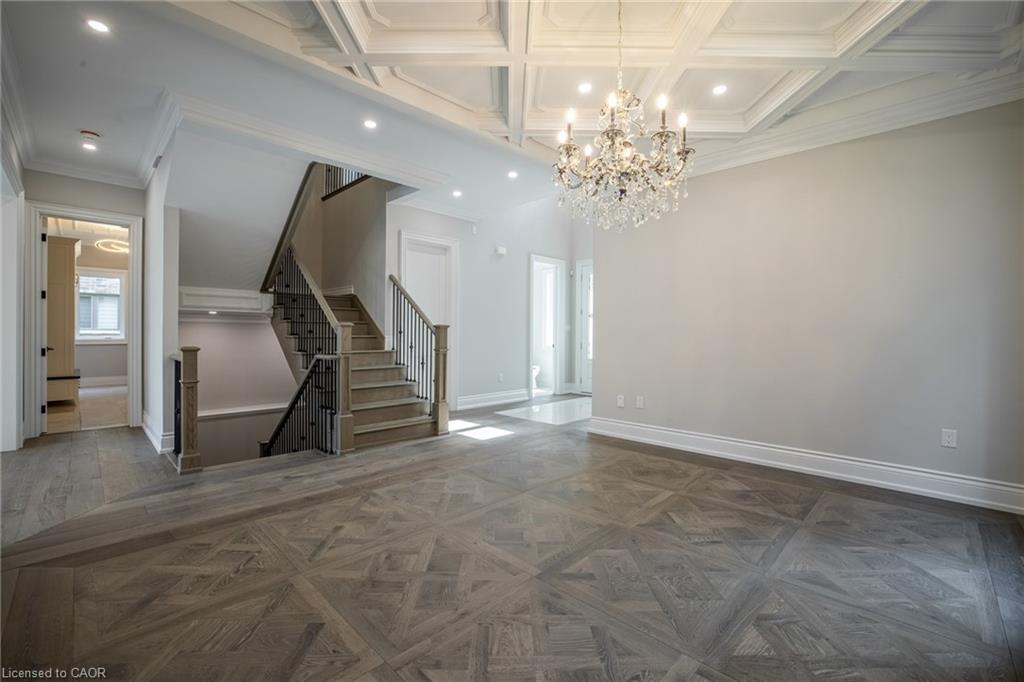 31 Bayside Court, Burlington, ON - Indoor Photo Showing Other Room