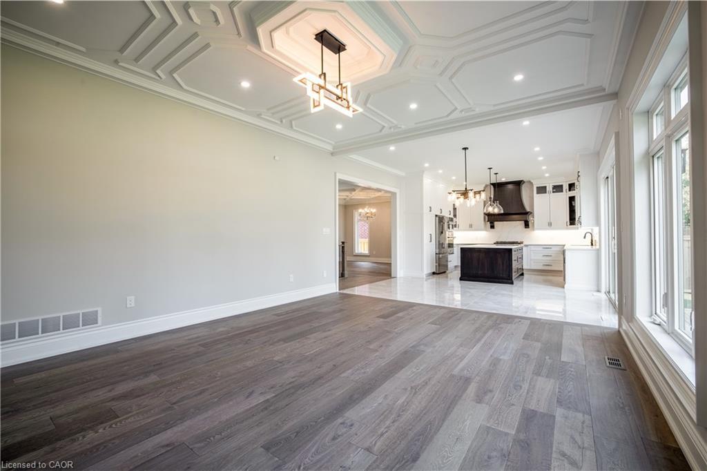 31 Bayside Court, Burlington, ON - Indoor