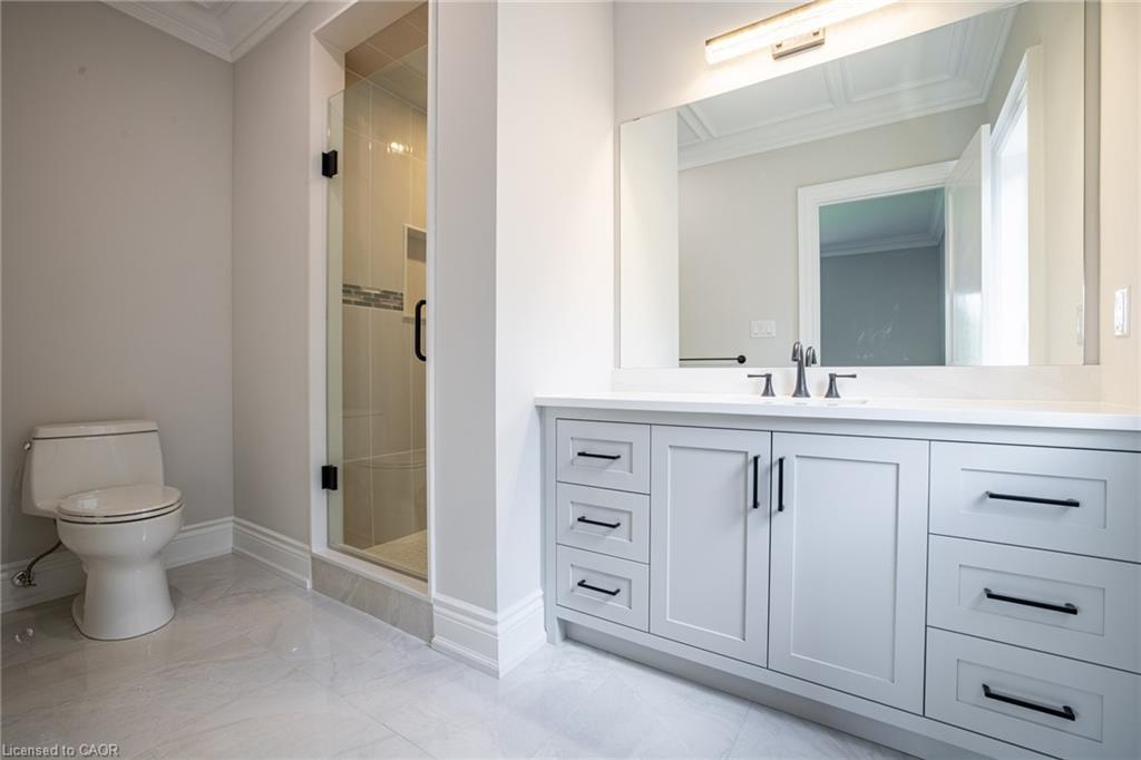 31 Bayside Court, Burlington, ON - Indoor Photo Showing Bathroom